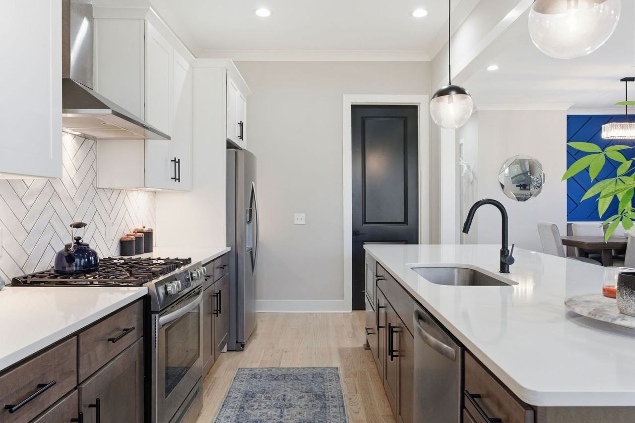 414B Westboro Dr - Photo 4 of 25