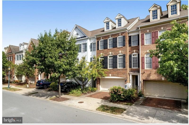 213 Oak Knoll Ter - Photo 2 of 28