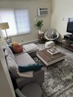 featured image of 454 W Dayton St