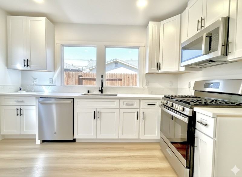 854 Orange Ave - Photo 2 of 7