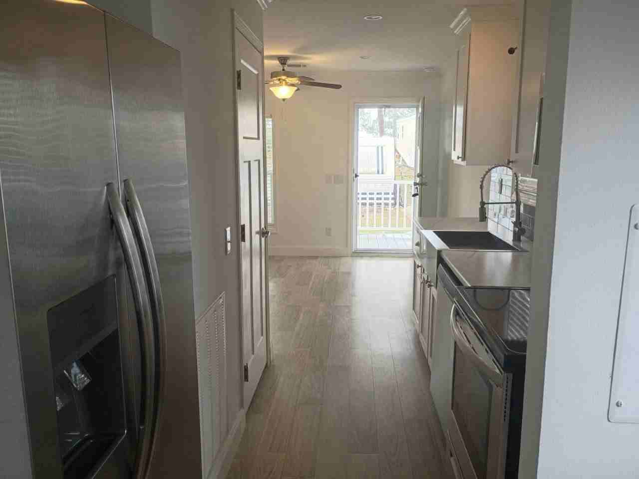 10 Anita Dr #5 - Photo 2 of 5