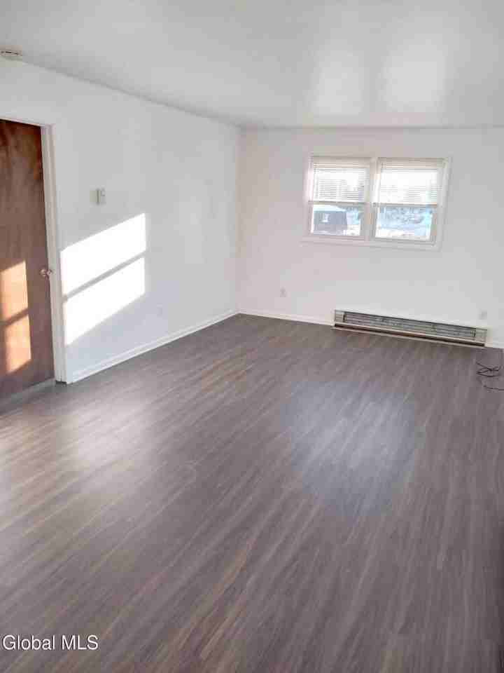 470 Summer St #6 - Photo 6 of 8