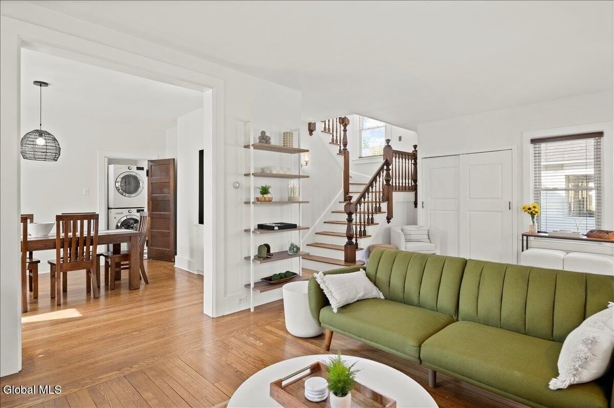 162 Lake Ave - Photo 7 of 30