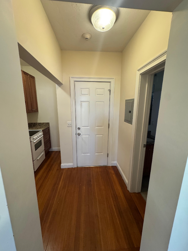 293 Broadway #2R - Photo 3 of 10