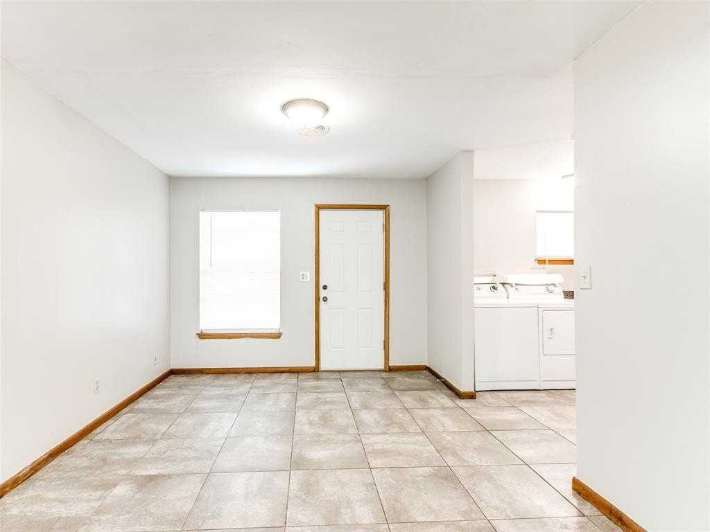 1804 Melrose Dr - Photo 5 of 19