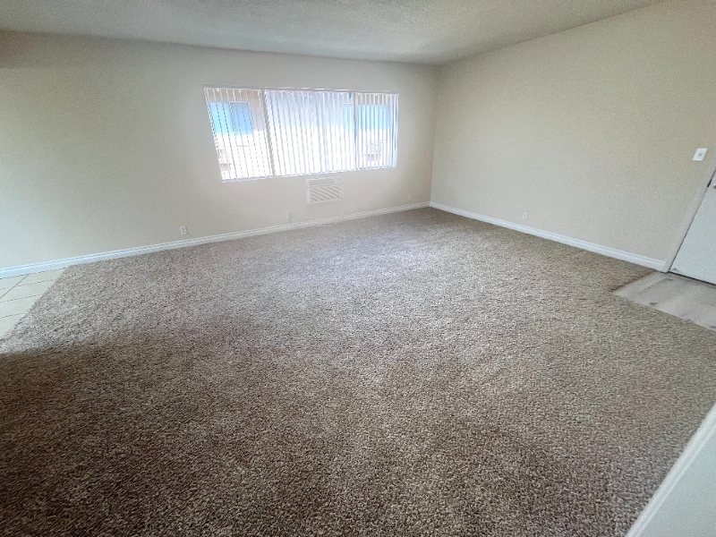 538 Silverwood Ave #C - Photo 5 of 21