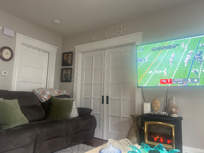 1246 Gorham St - Photo 5 of 8