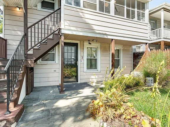 49 Delafield St #1stFL - Photo 2 of 13
