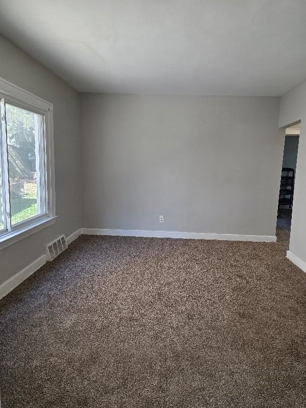 10626 Thrush Ave - Photo 2 of 9