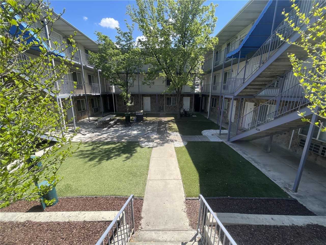 476 Ne - Photo 2 of 11