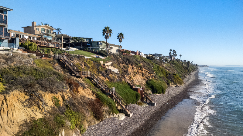 1680 Neptune Ave - Photo 4 of 28