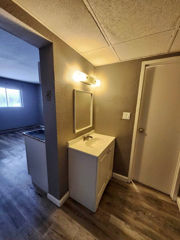 111 S Summit St #204 - Photo 4 of 20