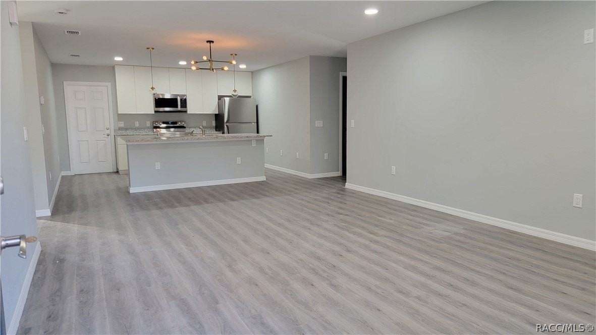 7043 N Outrigger Ter - Photo 2 of 13