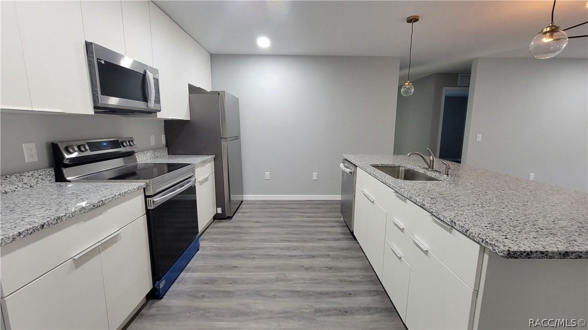 7043 N Outrigger Ter - Photo 4 of 13