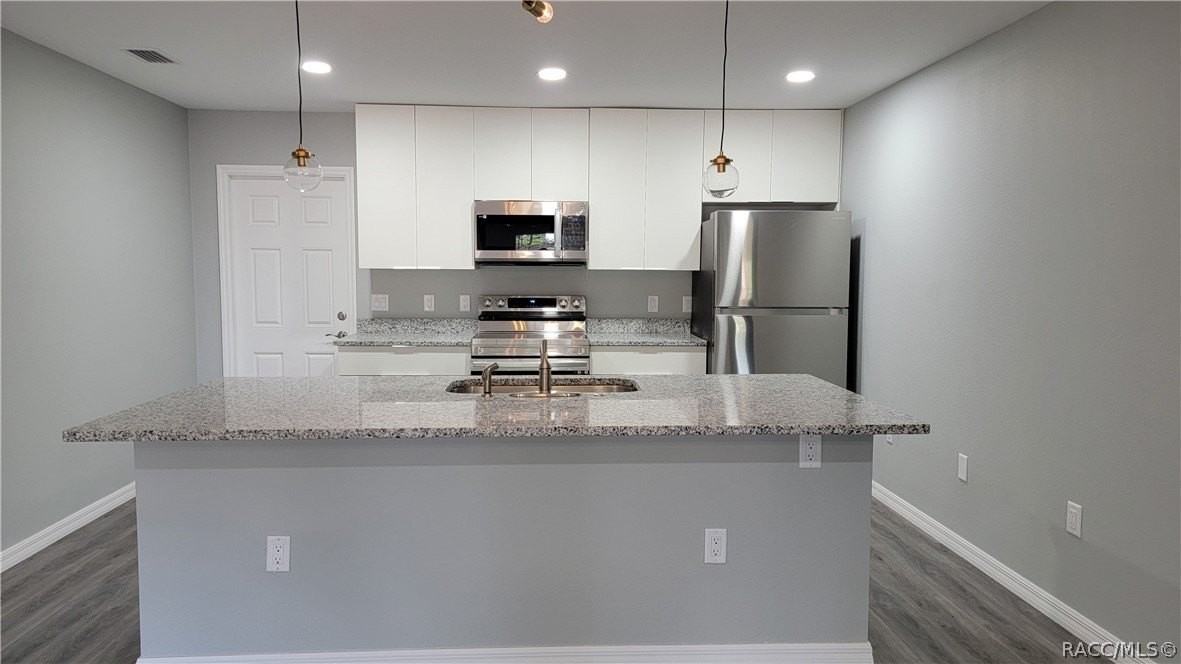 7043 N Outrigger Ter - Photo 6 of 13