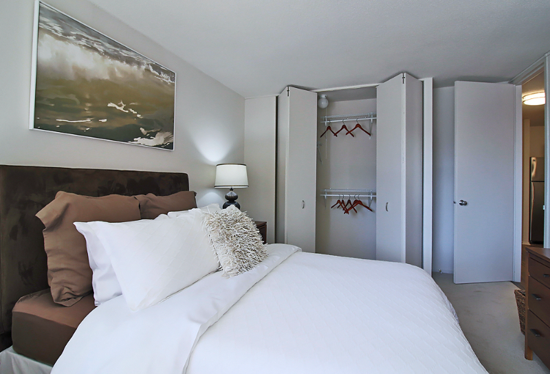 1138 N Clark St #1109 - Photo 6 of 11