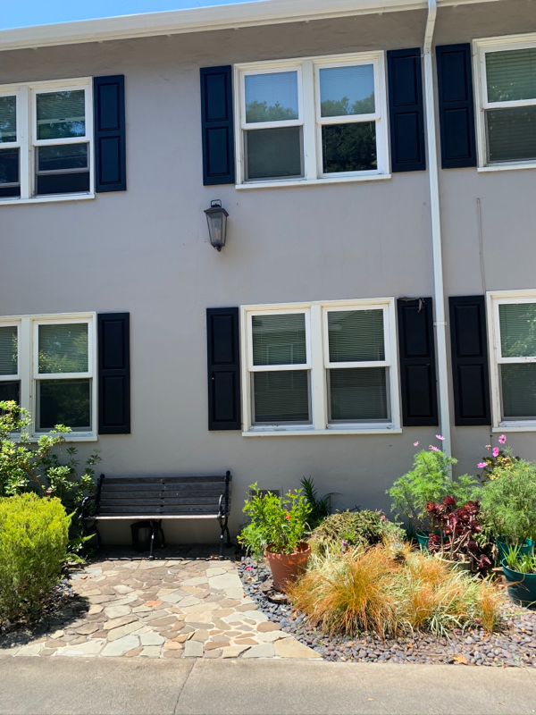 1006 Central Ave - Photo 2 of 17