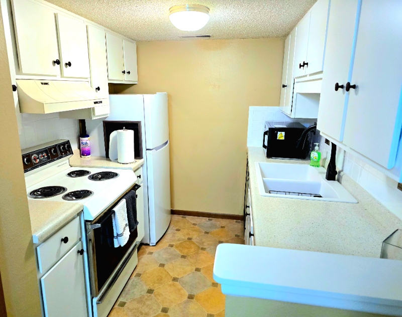 3034 Sw Lydia Ave #211 - Photo 5 of 18