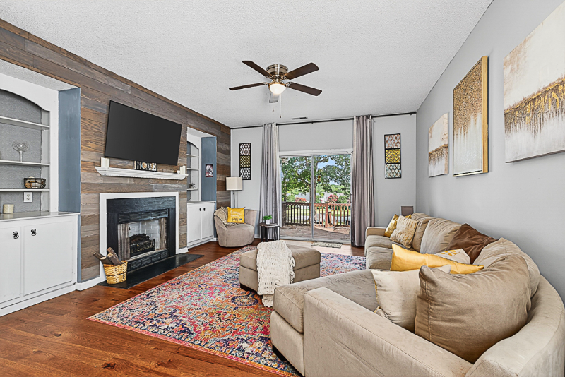 5351 Cog Hill Ct - Photo 3 of 20
