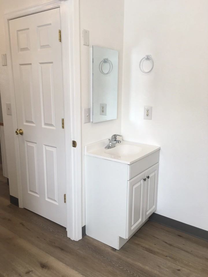 2013 North Ave W #2 - Photo 5 of 8