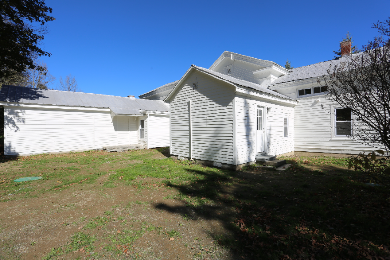 26 South St #D - Photo 3 of 16