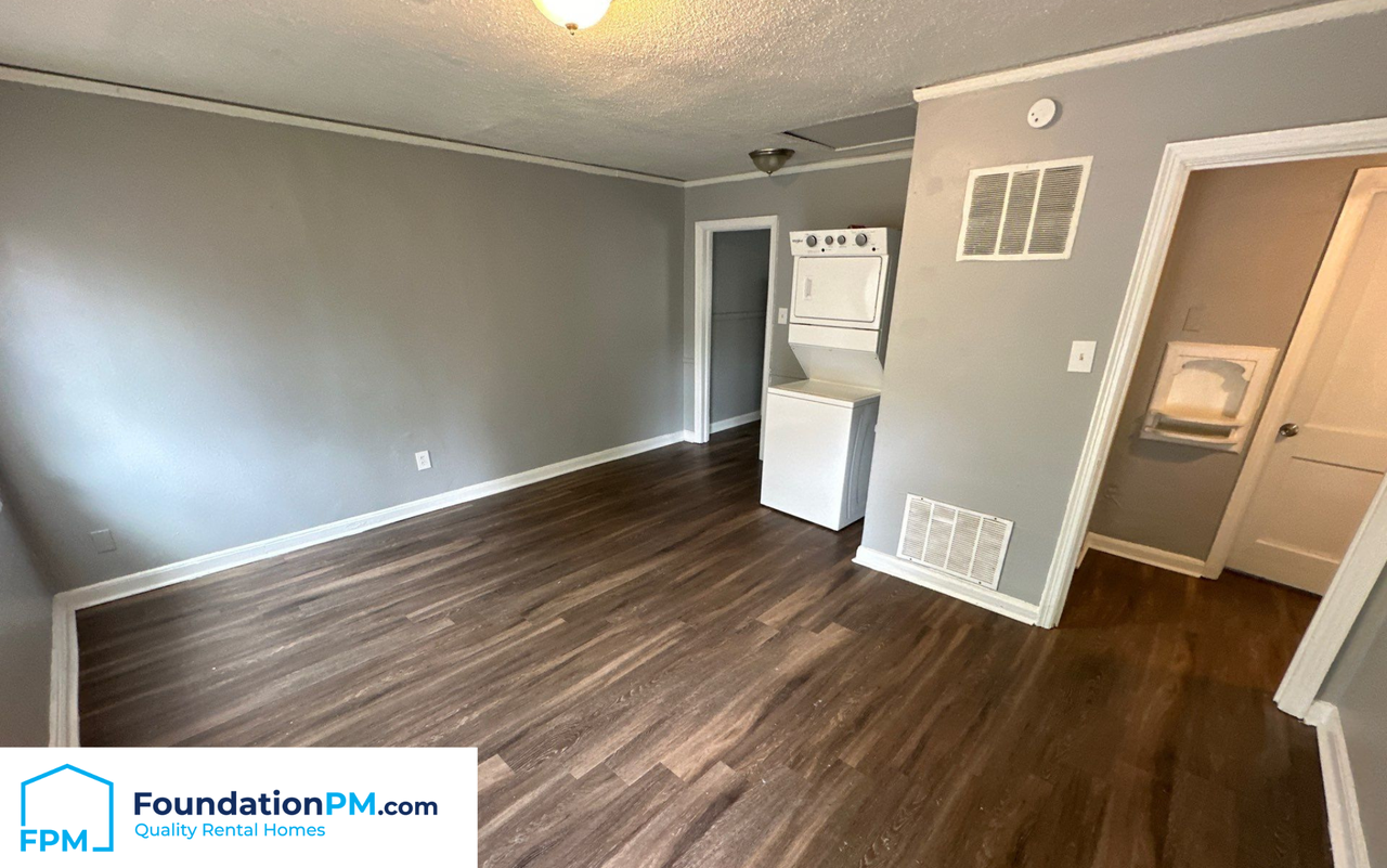 1442 Semmes St #1 - Photo 6 of 12