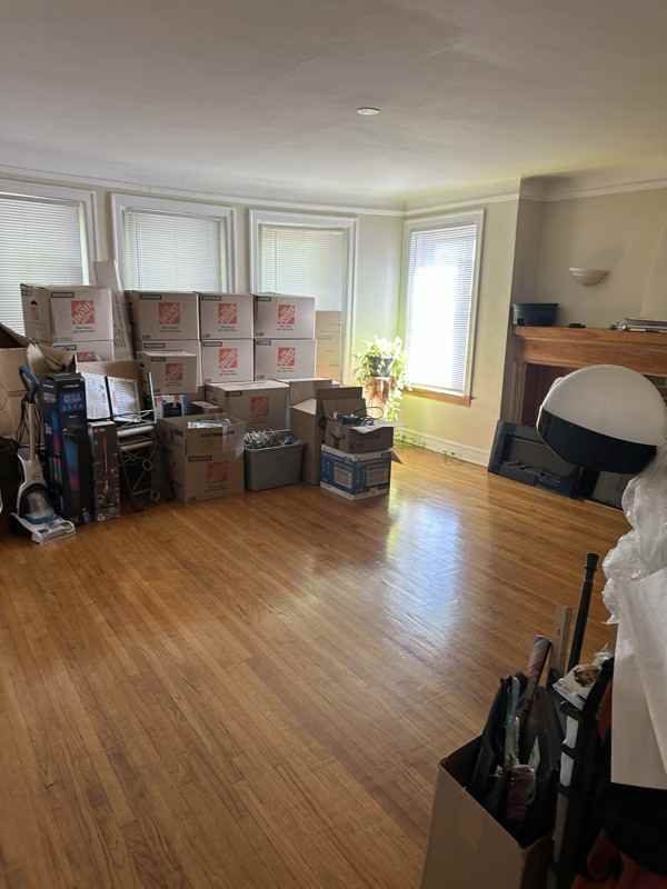 8328 S Ingleside Ave #3 - Photo 3 of 12