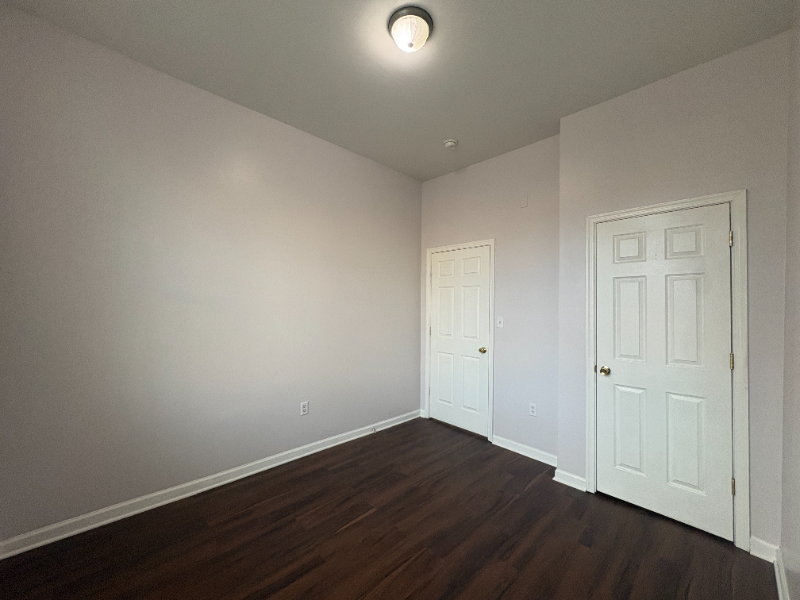 1522 W Dauphin St #1 - Photo 6 of 8