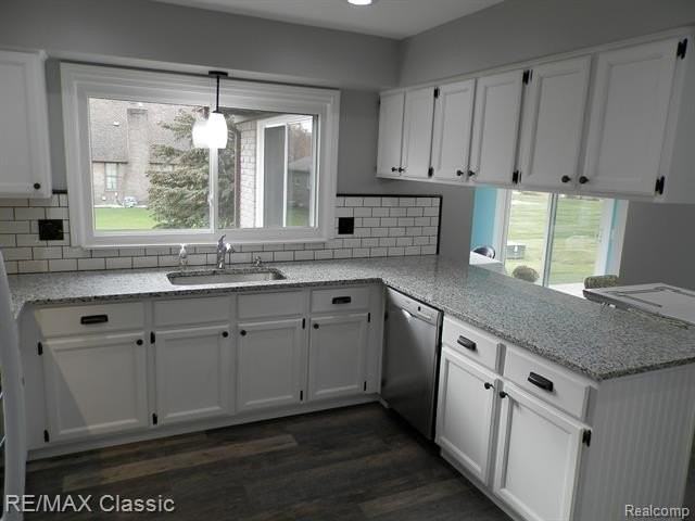 37625 Mallory Dr - Photo 6 of 34