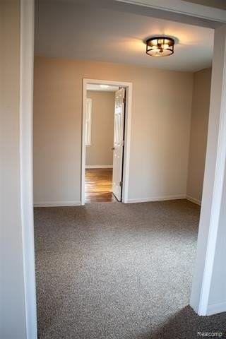 604 Trombley Dr - Photo 7 of 19