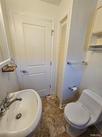 126 N Slater St - Photo 6 of 15