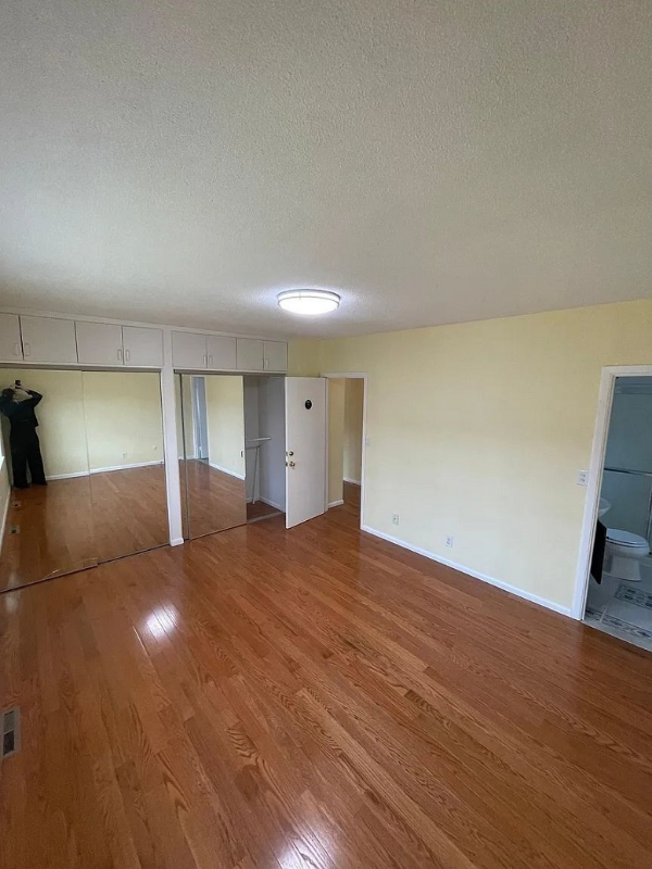 162 Lake Shore Rd - Photo 2 of 8