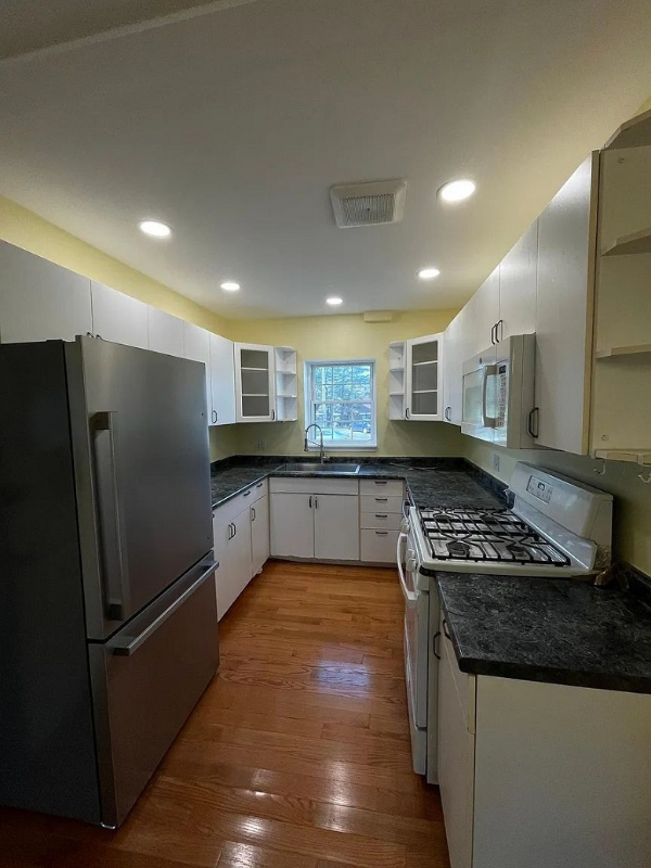162 Lake Shore Rd - Photo 6 of 8