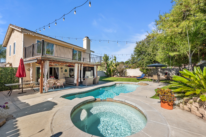 1298 Rachel Cir - Photo 2 of 23