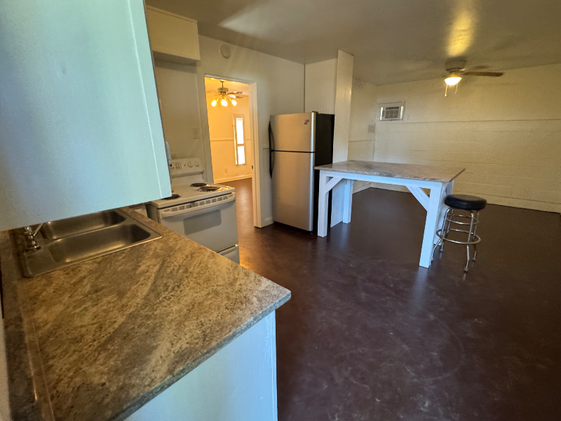 132 Lindsey Rd #1 - Photo 2 of 9