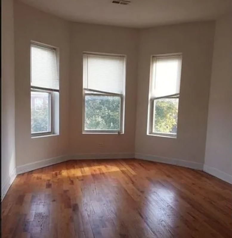 6130 S Prairie Ave #3 - Photo 2 of 10