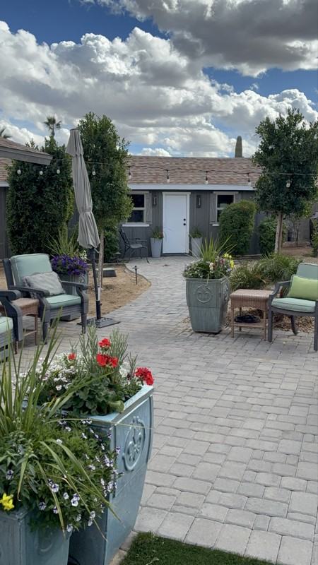 10838 N 37th Pl - Photo 2 of 17