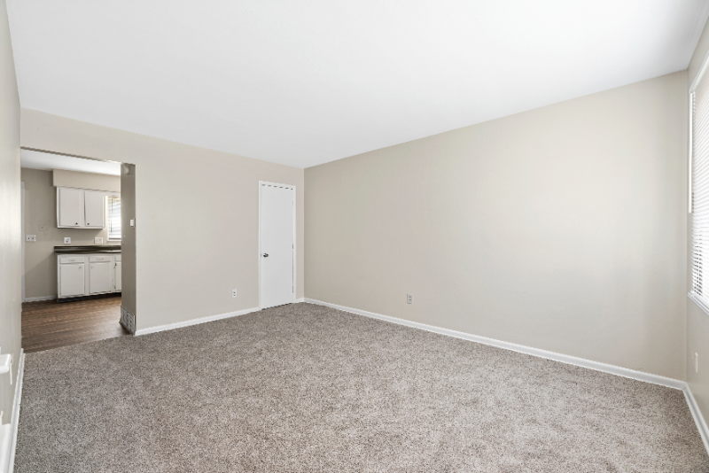 800 Harrisburg Pike - Photo 2 of 9