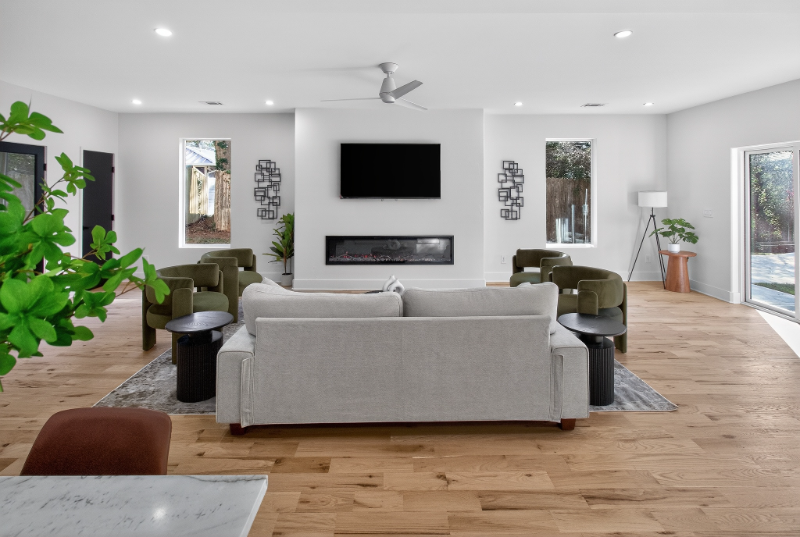 1273 Danner St Se - Photo 4 of 46