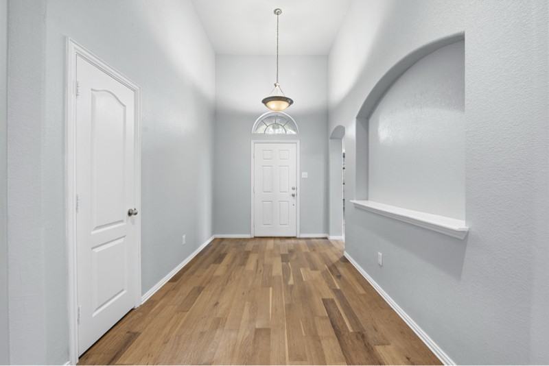 4405 Grassy Glen Dr - Photo 3 of 25