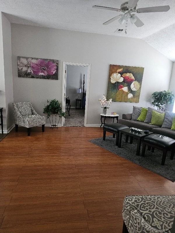 99 W Harmony Dr - Photo 4 of 14