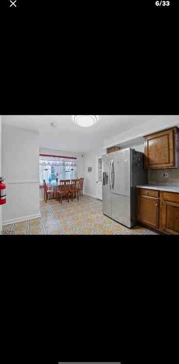 550 Jefferson Ave - Photo 6 of 32