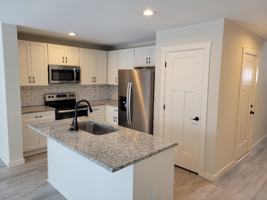 featured image of 823 31st St Sw