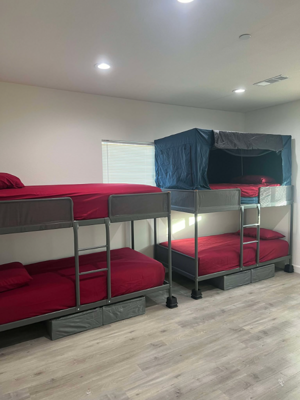 1449 E 25th St - Photo 5 of 18