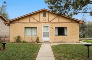 404 N Walnut St - Photo 1 of 1