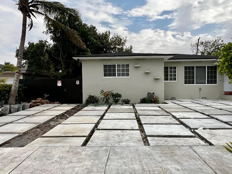 780 Nw 141st St #B - Photo 2 of 11