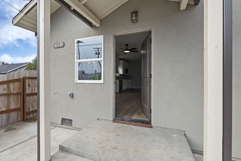 619 S Sacramento St #619 - Photo 3 of 19