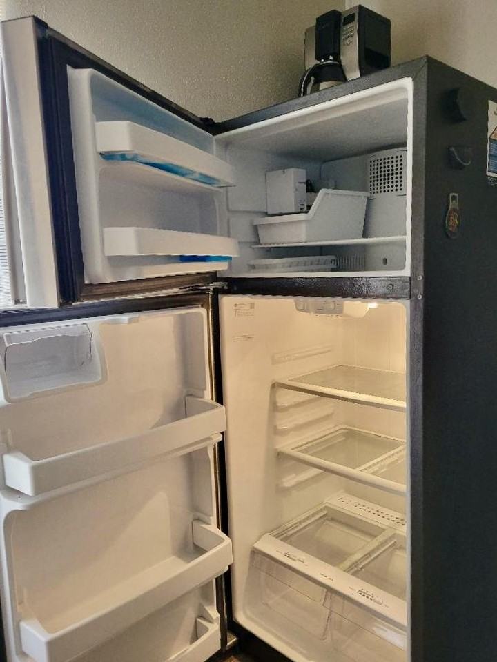 Gallery Sun Dr - Photo 5 of 9