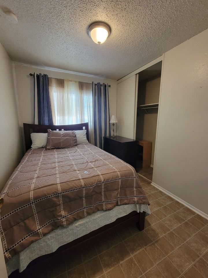 Gallery Sun Dr - Photo 6 of 9