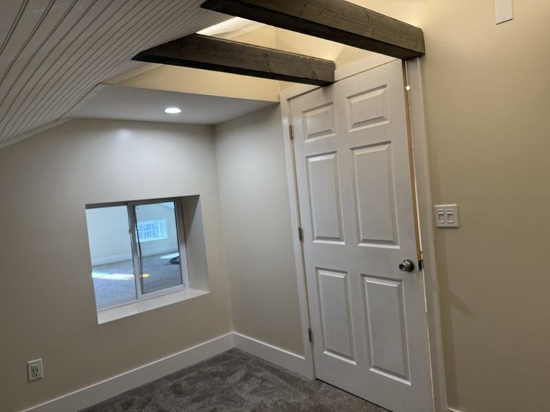 7601 Hamilton Ave #2-3FLLOFT - Photo 6 of 10